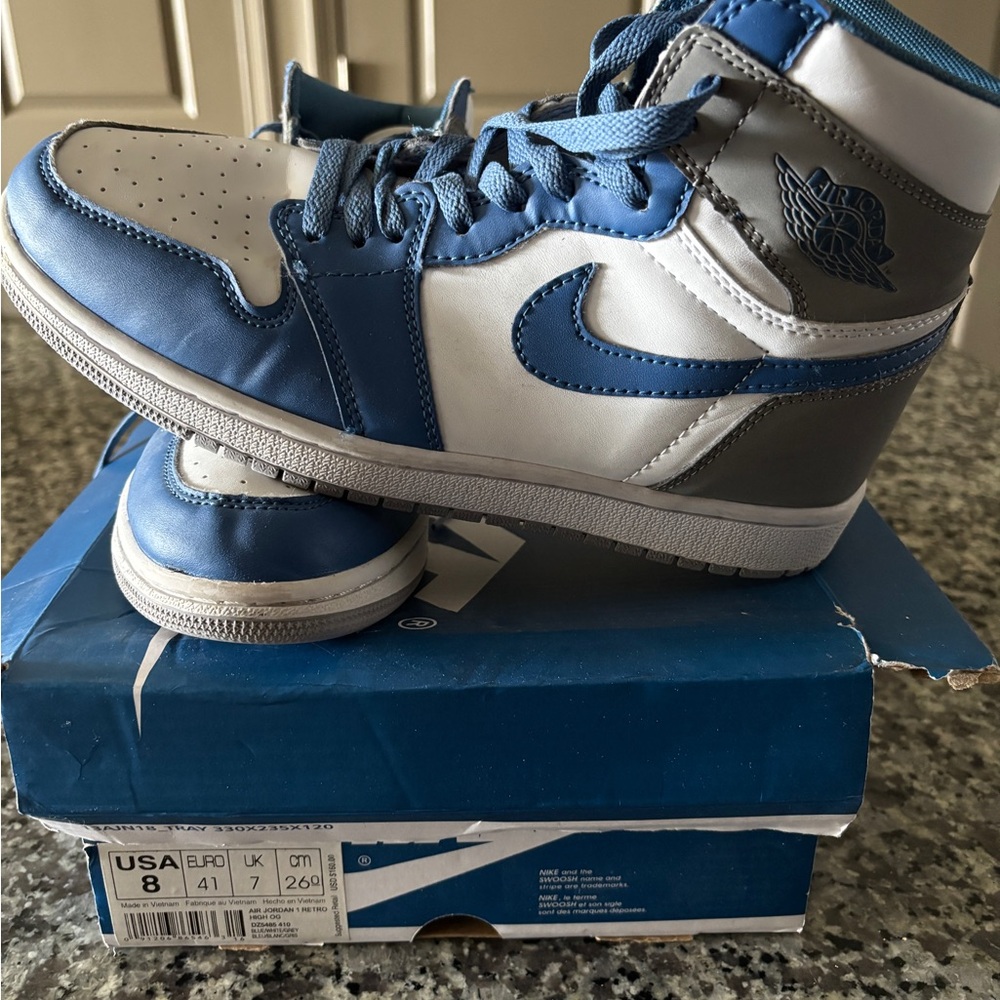 True Blue Retro Jordan 1 Mid Men Size 8